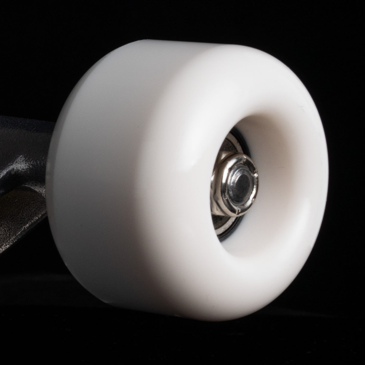 walltz deep offset wheels cover axle protect nuts white skateboard longboard wheels on truck with black core and black background freestyle side set radial deep